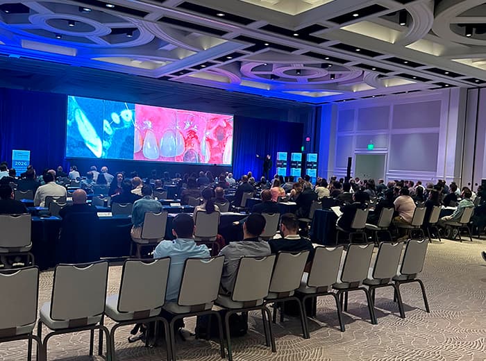 El Dr. Alberto Monje en el Pikos Symposium de Orlando sobre regeneración ósea y periimplantitis